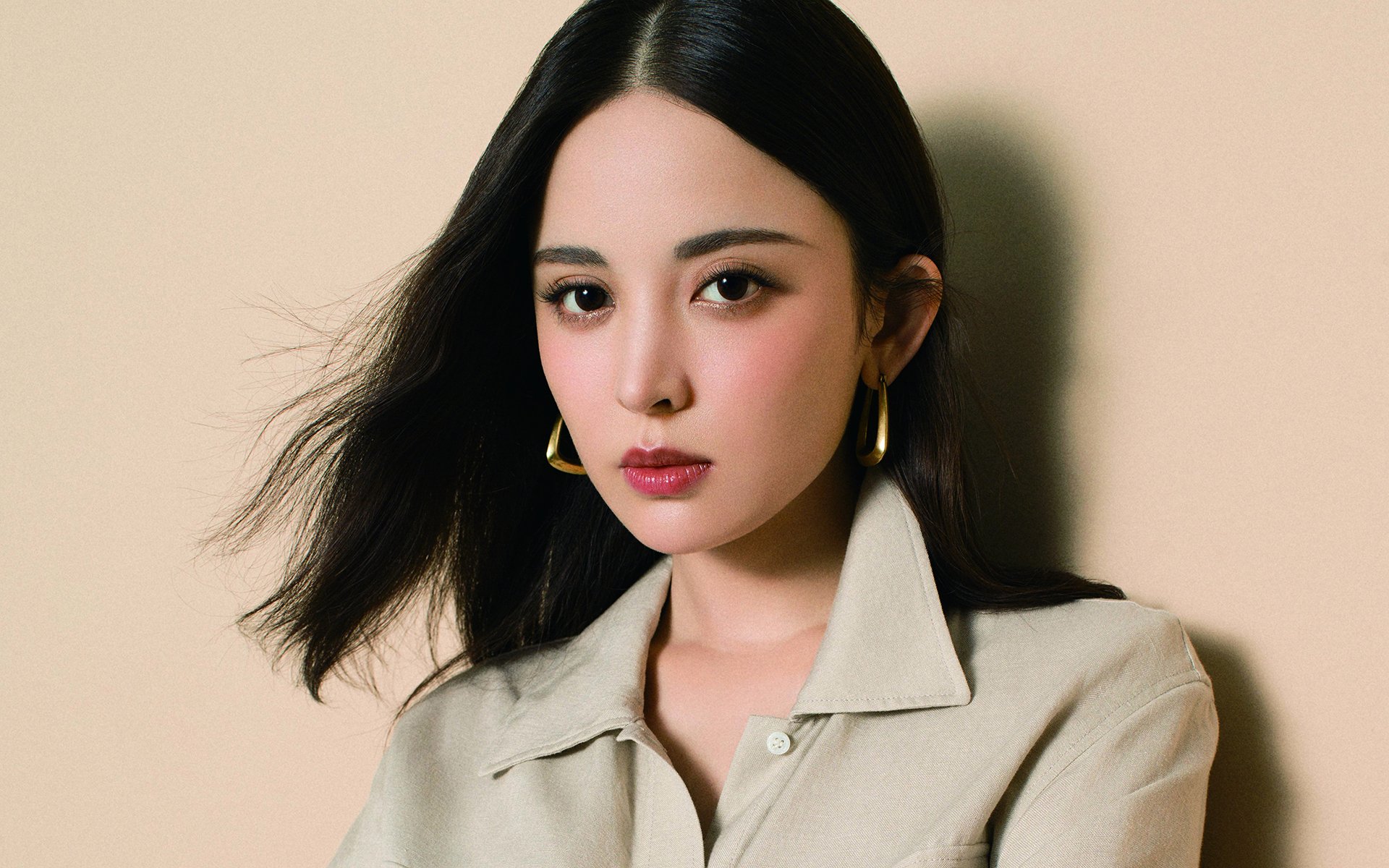 中国女足在比赛中展现出优雅的踢球风格，中国女足怎么写