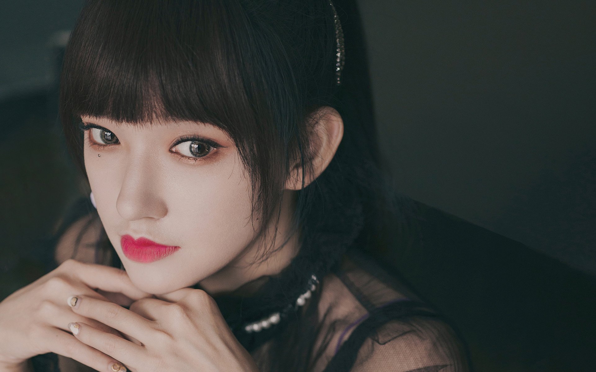 边后卫是否承担更多战术指令传达职责，边后卫技术